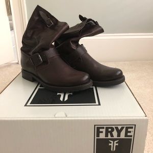 Frye Veronica short boots
